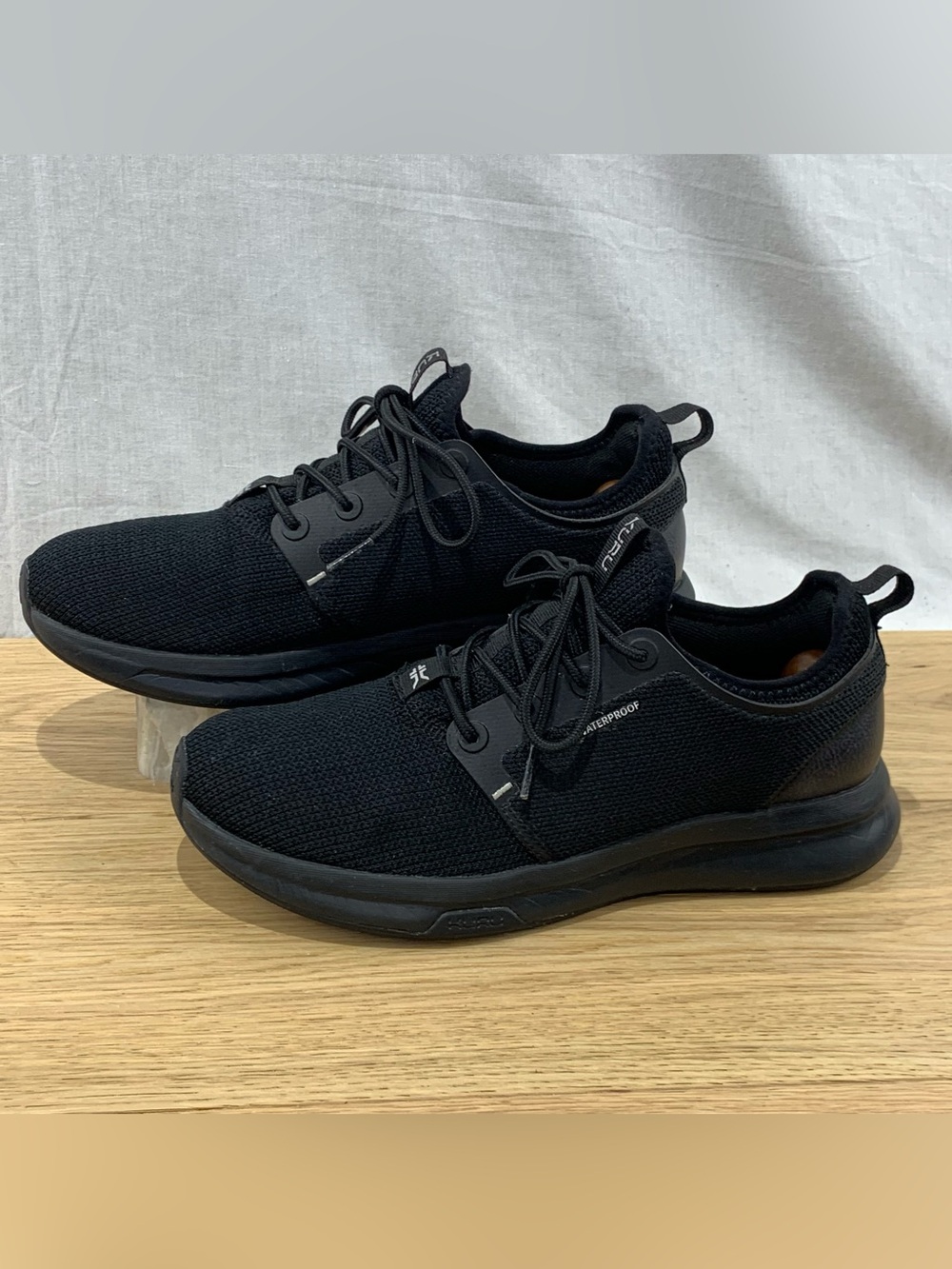 Kuru Atom Women’s Size 10.5 Triple Black Athletic Running Waterproof Shoes